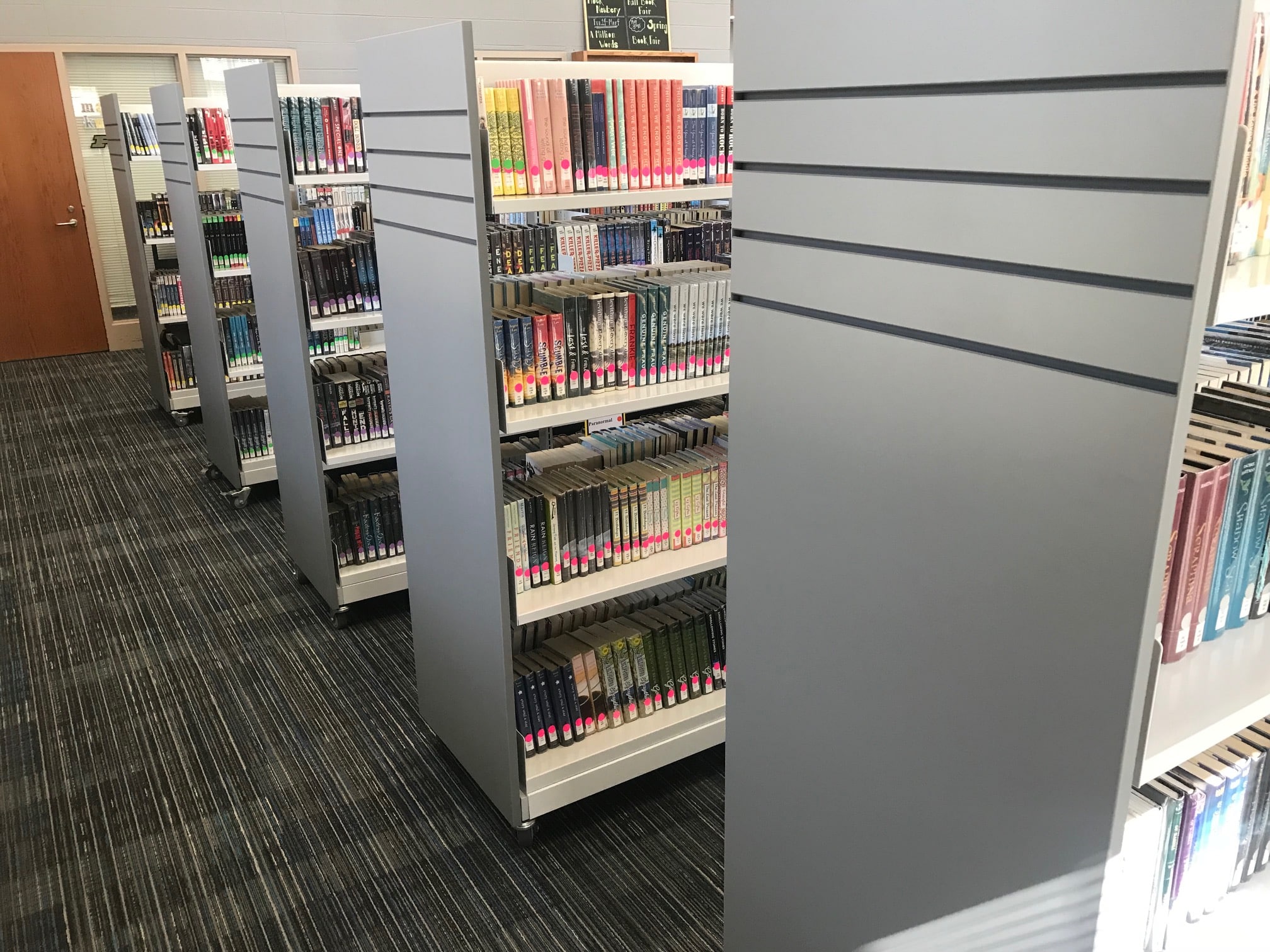 Hinsdale Public Schools - Library Furniture International