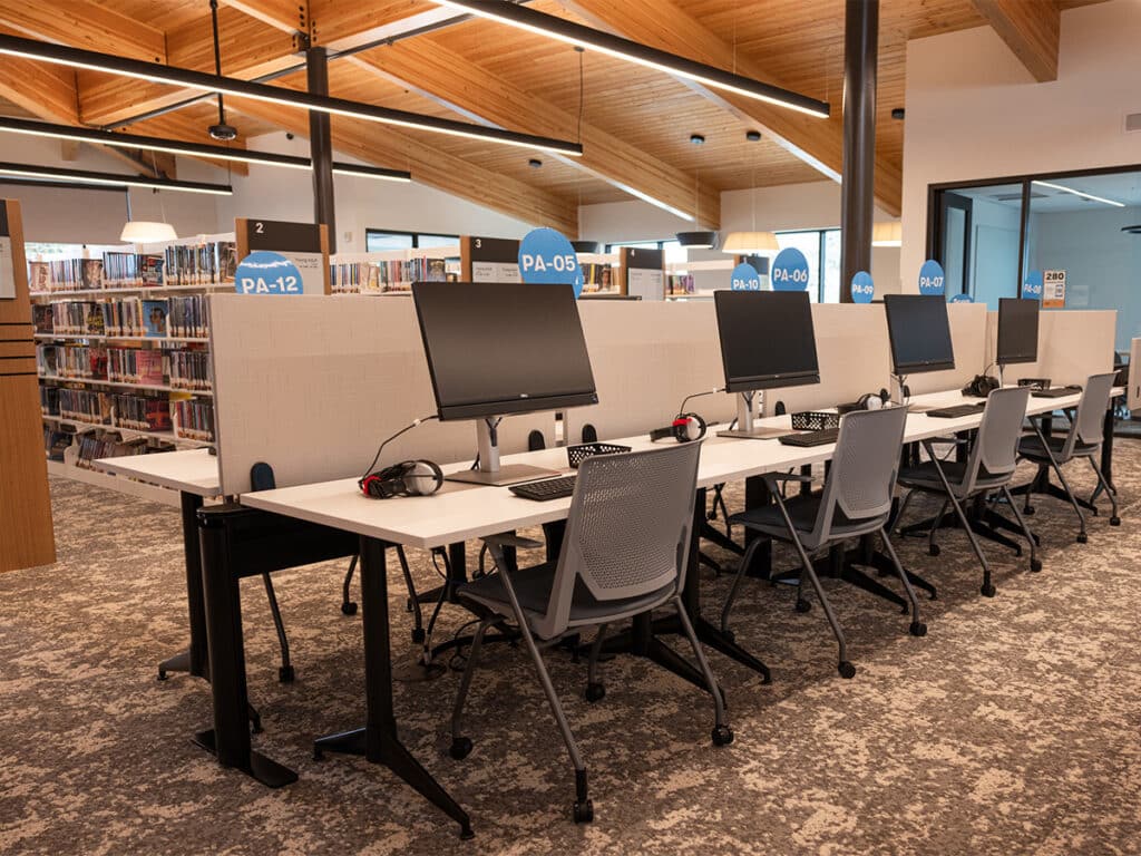 Cedar Park Public Library, Cedar Park, TX Computer Station