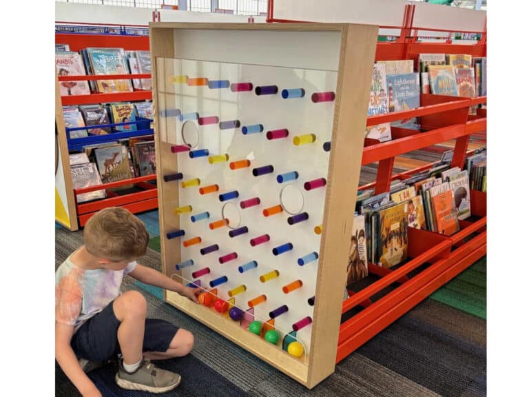 3branch activity end panel ball drop