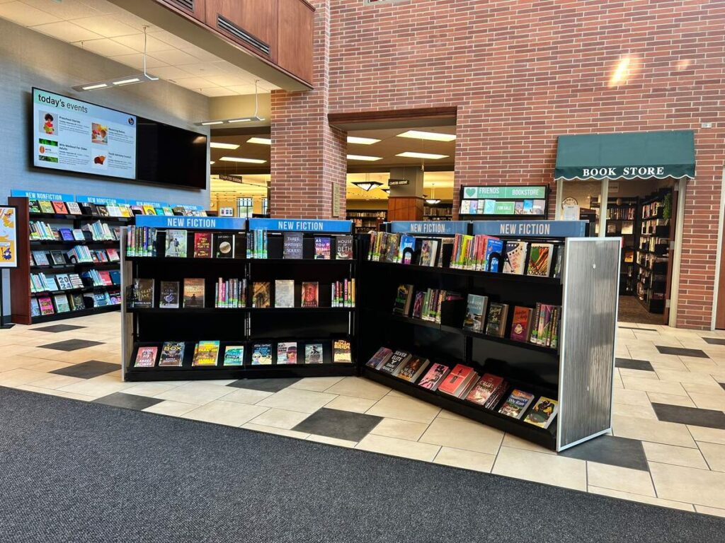 Tinley Park Public Library marketplace shelving