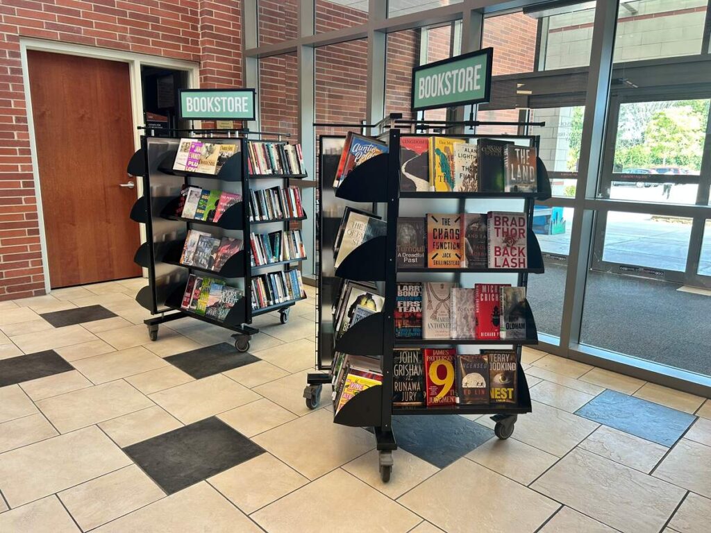 Tinley Park Public Library marketplace shelving