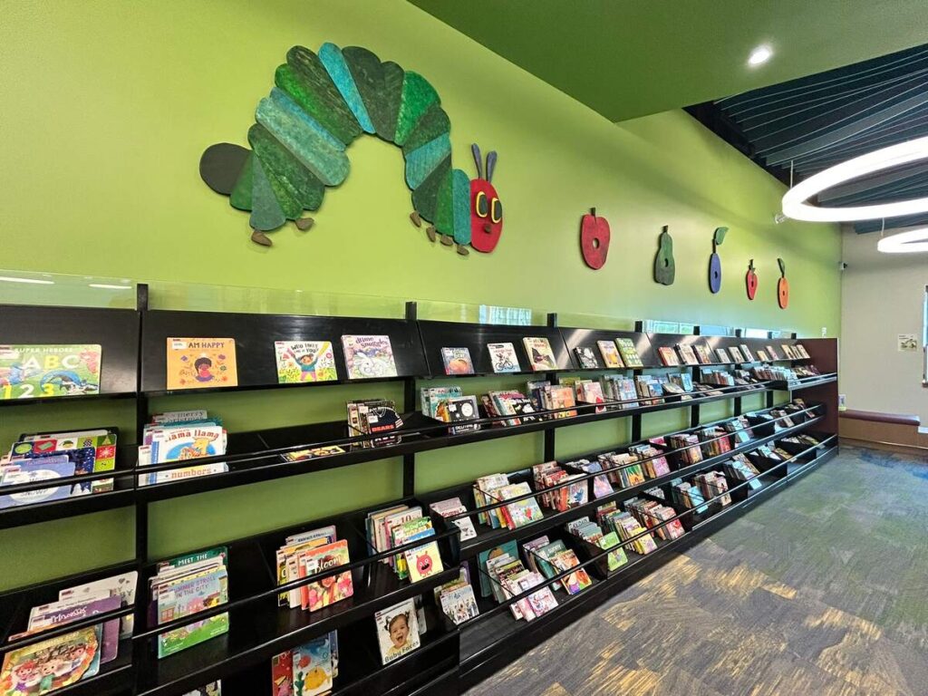 Tinley Park Public Library Children's play area browsing bins